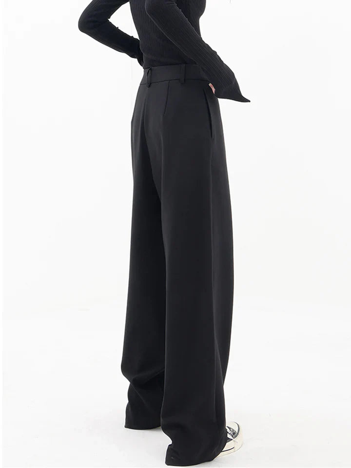 Asymmetrical wide-leg pants with buttons