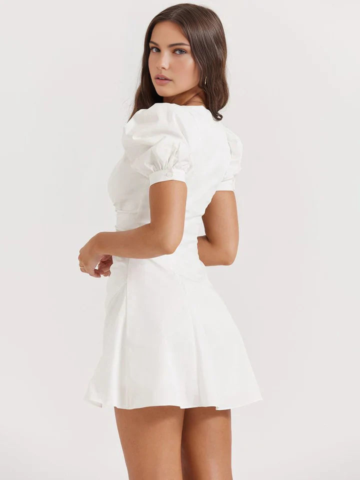 Short dress with puff sleeves